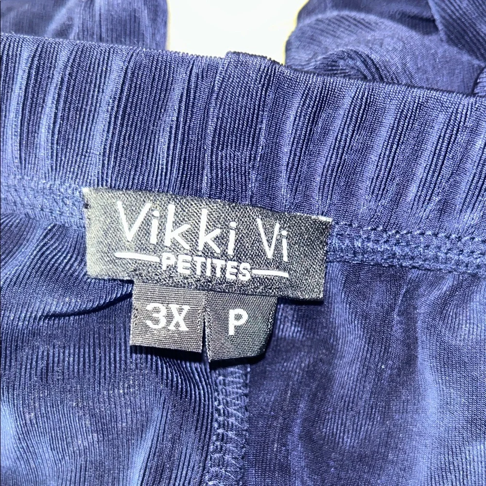 Vikki Vi chic wide